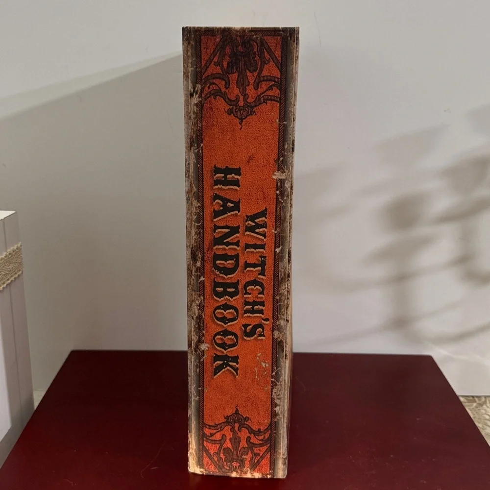 FAUX HALLOWEEN WITCH & BLK CAT  Handbook Decorative Box